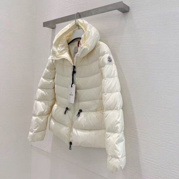 Moncler Women's White and Cream Jacket - Picture 2 of 7